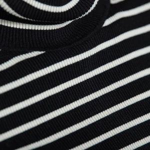 リブタートルニットプルオーバー≪手洗い可能≫