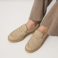 ベージュ系・BEIGE