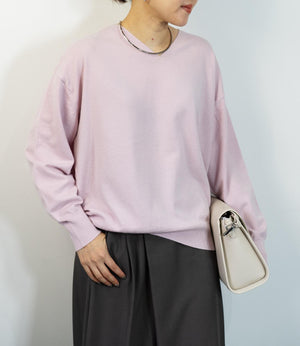 Vネックコンパクトニット