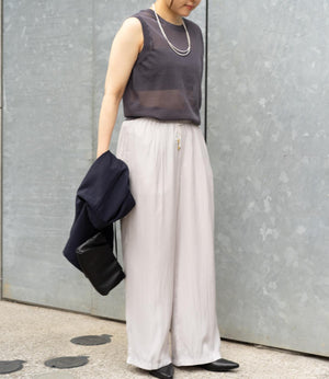 パウダーサテンエアリーイージーパンツ