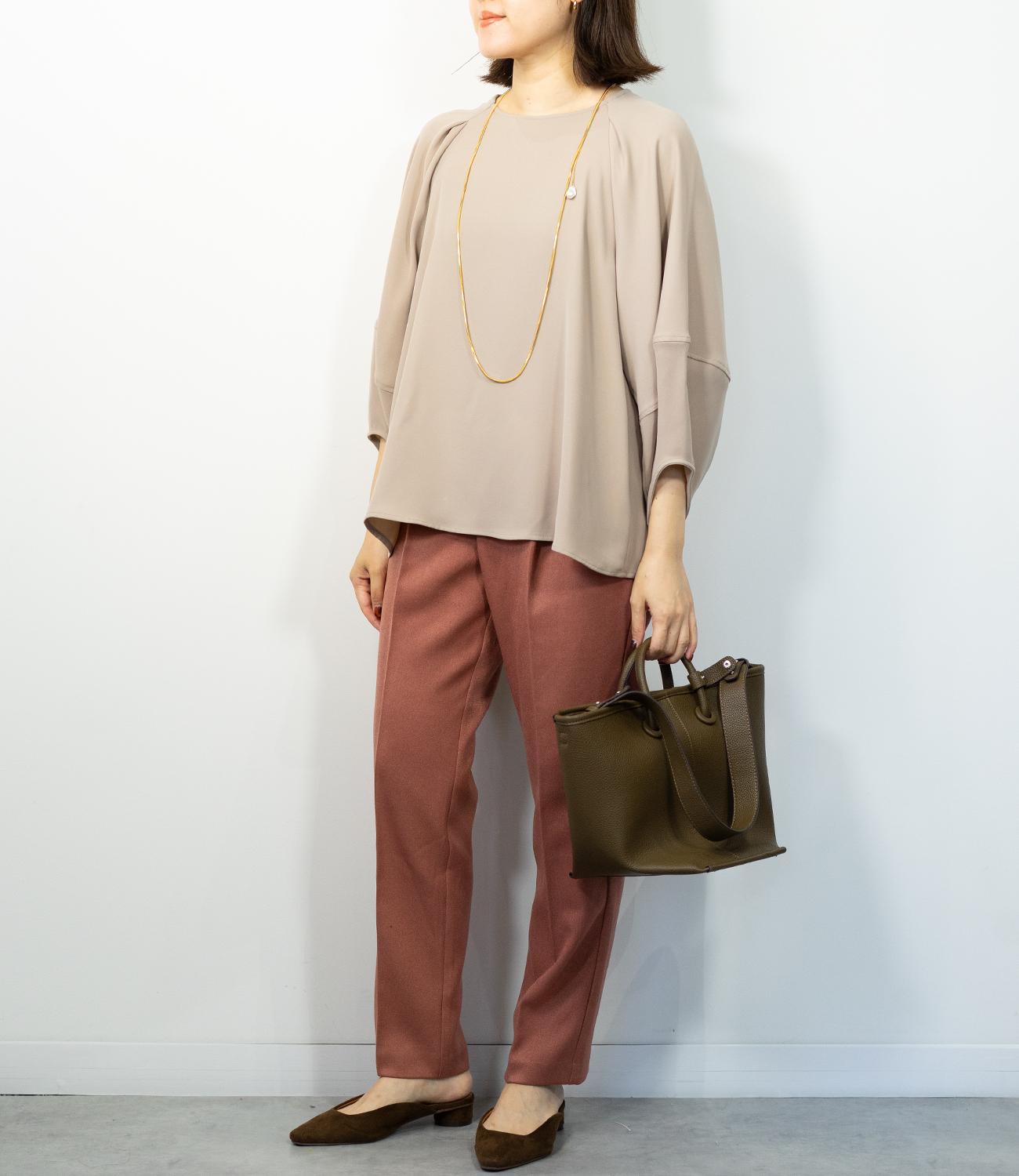 ダブルバックサテンエアリーブラウス