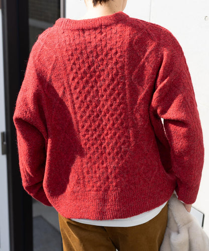 ケーブルニット