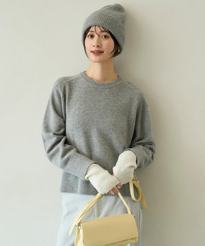 カシミヤブレンド クルーネックニット