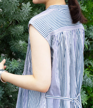 ピンタックフレンチスリーブワンピース