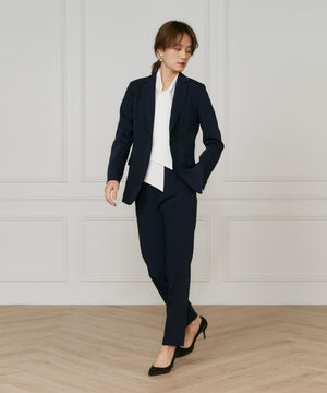 ボウタイブラウス