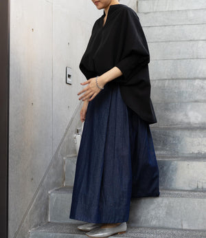 サーキュラーフレアスキッパーブラウス