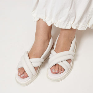 パフィー プラットサンダル