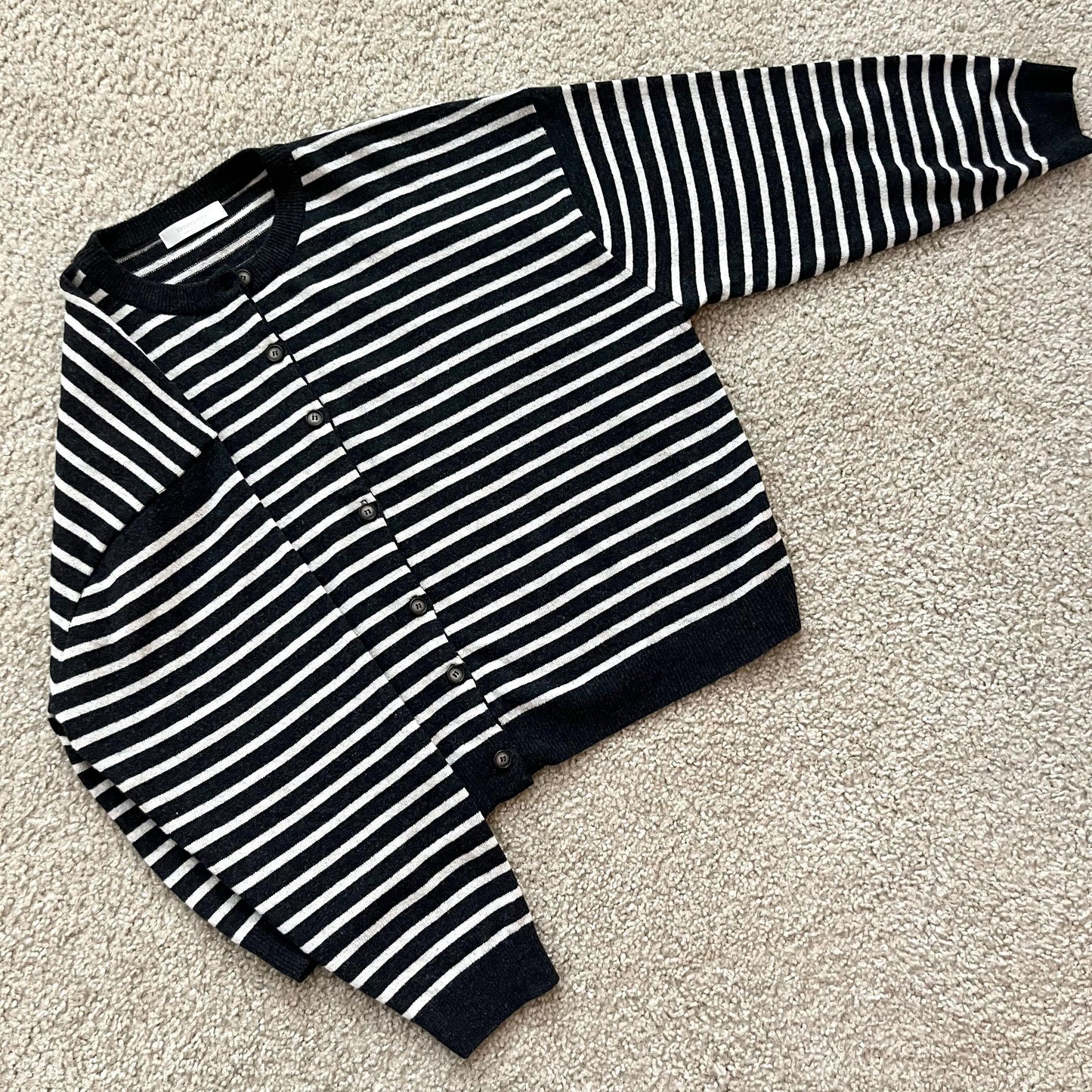 ゆったりボーダーニットカーディガン