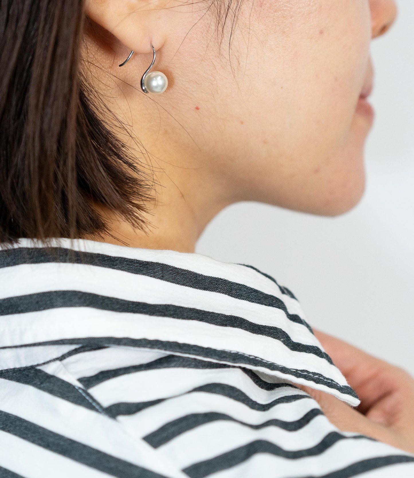 パールカーブピアス