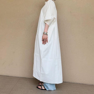 スタンドカラーコクーンワンピース