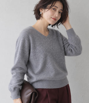 ウールカシミアホールガーメントVネックニット