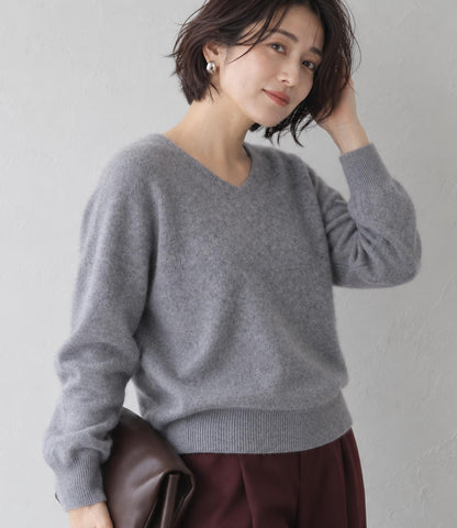 ウールカシミアホールガーメントVネックニット