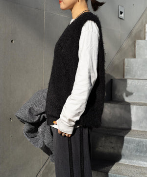 シャギーVネックニットベスト