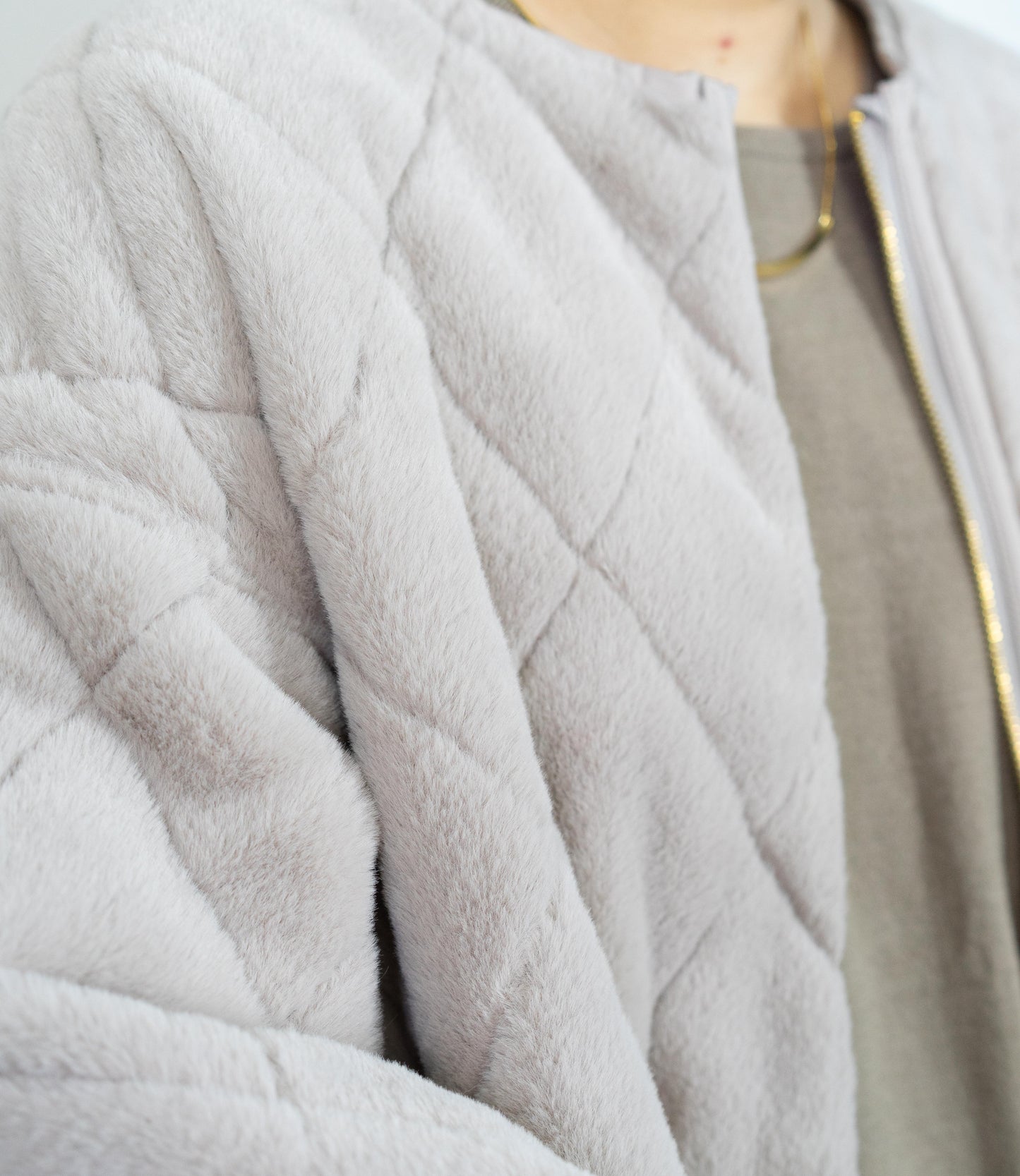 リバーシブルファーキルティングアウター