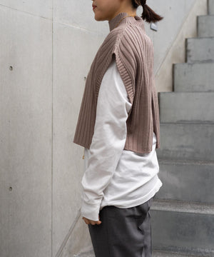 ワイドリブハイネックショートベスト