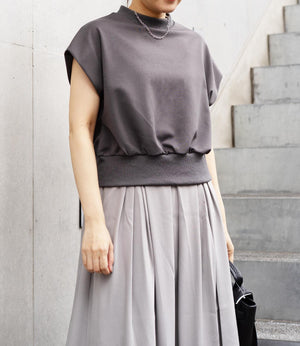 ポンチカットショートトップス