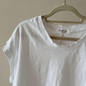 キャップスリーブボックスTシャツ