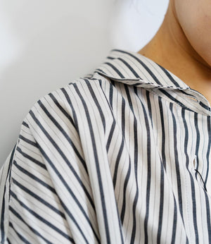 アンサンブルストライプシャツ