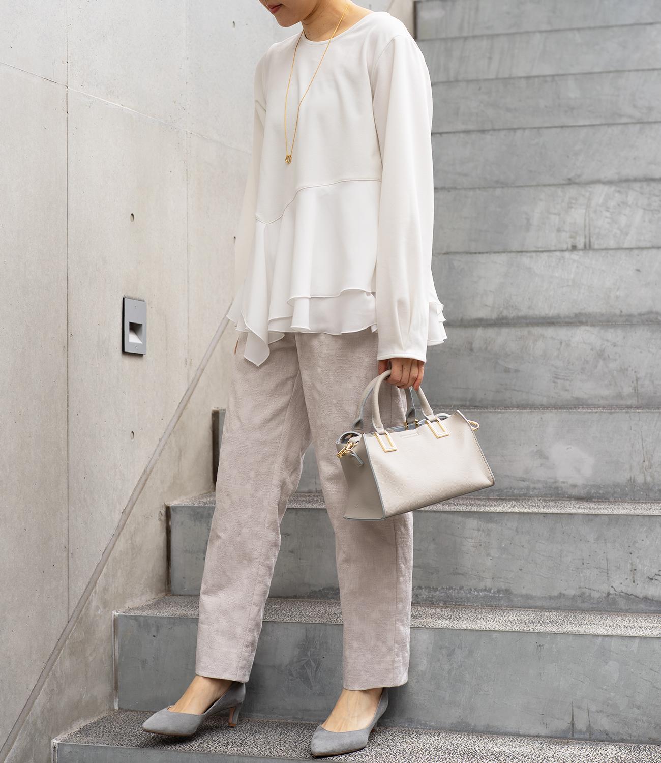 ドッキングイレヘムブラウス