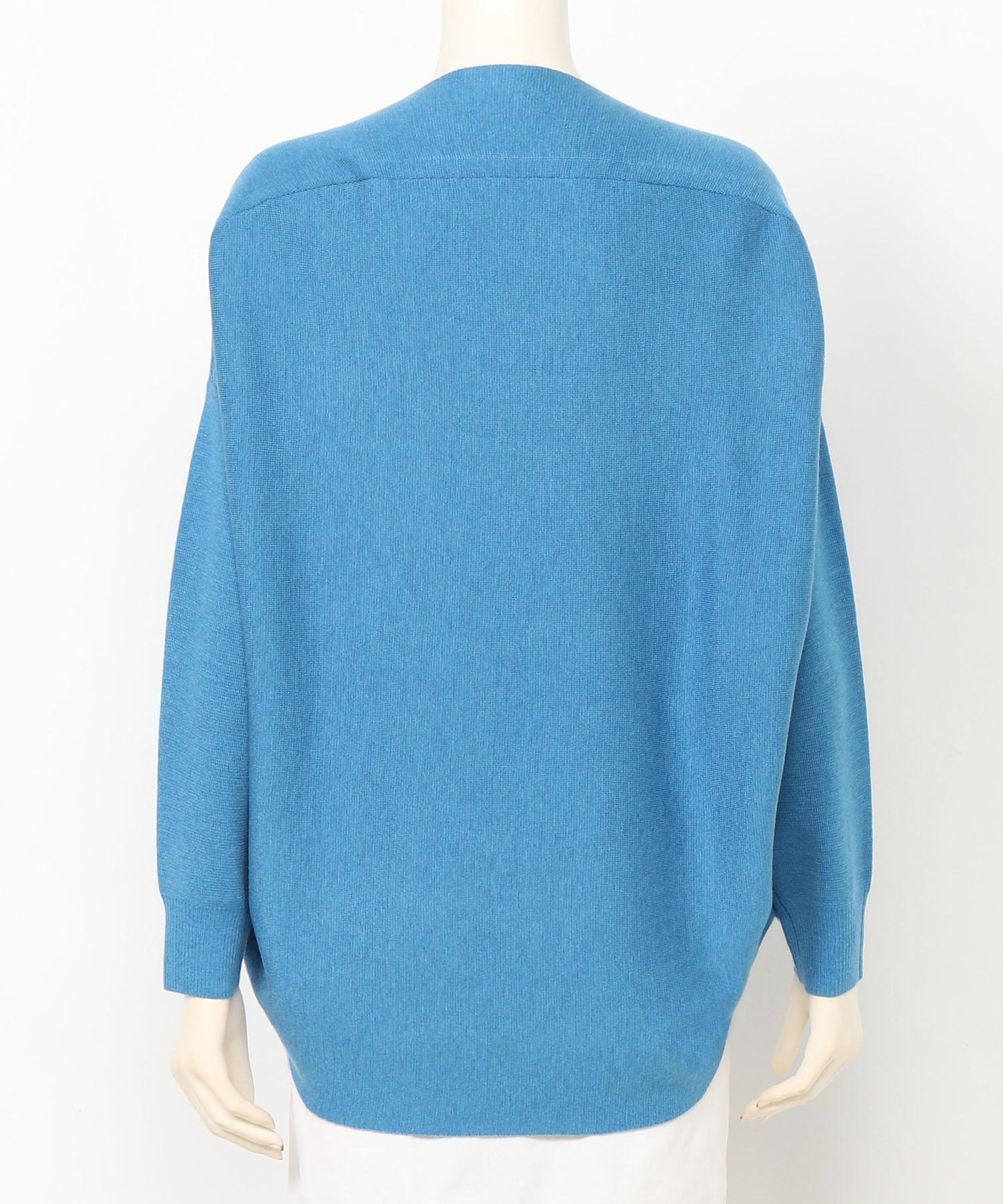 ボートネックニット