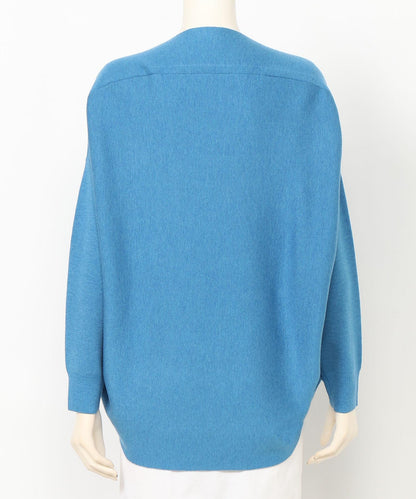 ボートネックニット