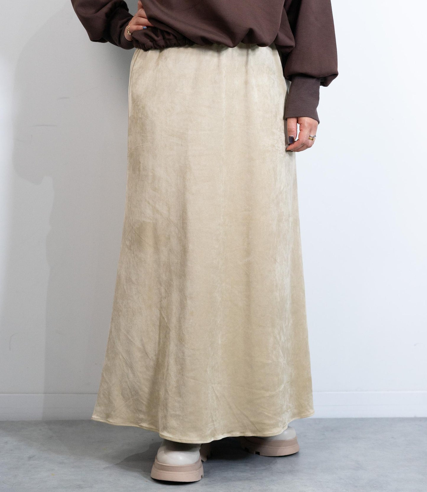 ストレッチスウェードAラインスカート