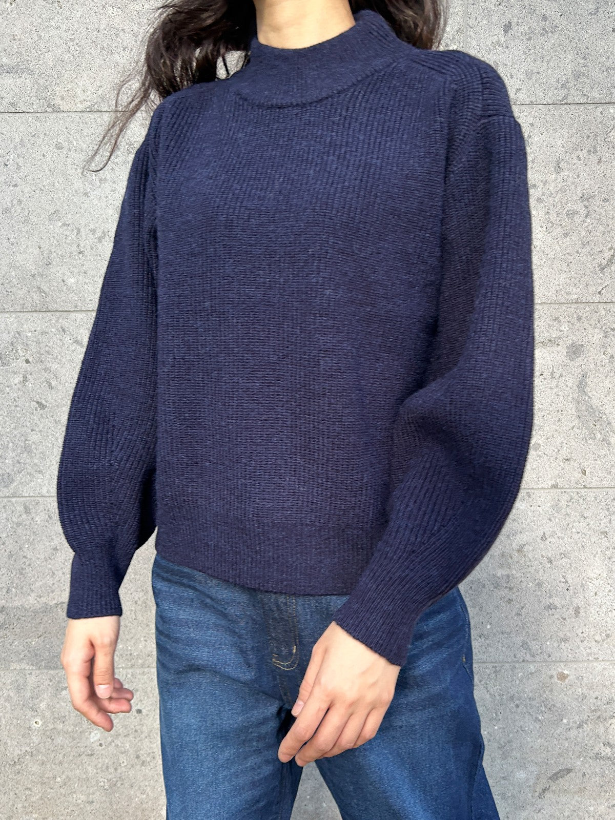 ハイネックボリュームスリーブニット