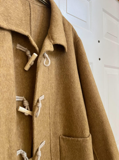 マスタードダッフルコート