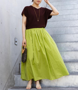 コクーンシルエットVネックニット