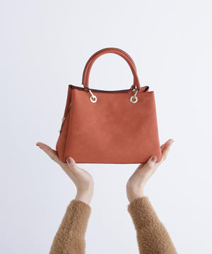 ヌベラアイレットトートバッグ