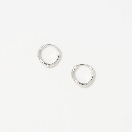 ツイスト フープ ピアス