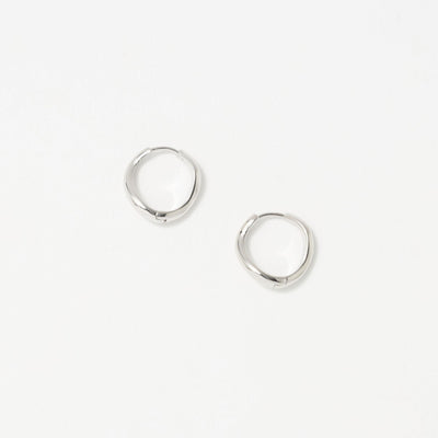 ツイスト フープ ピアス