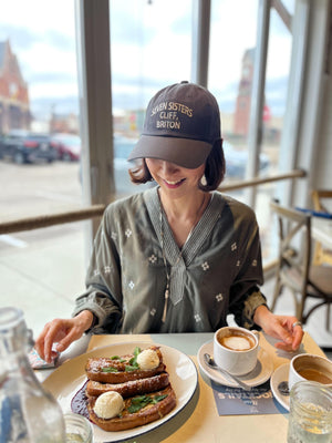 レタリング刺繍キャップ