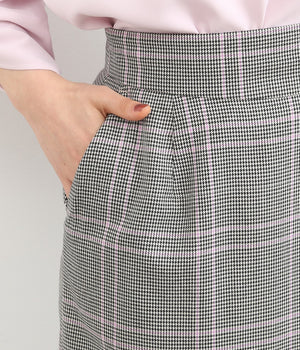 チェック柄スカート