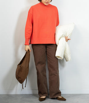 ハイネックスクエアニット