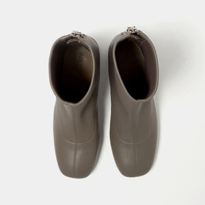 ストレッチレザー ショートブーツ60↓↑