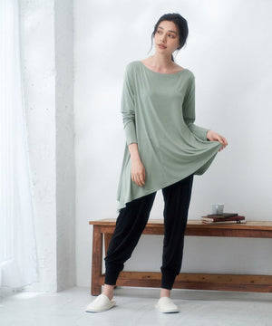 フレアカットソー