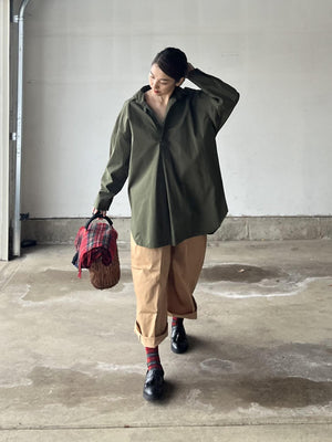 KHAKIプルオーバーシャツ