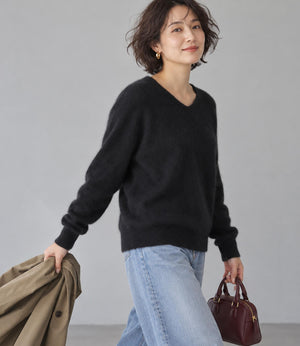 ウールカシミアホールガーメントVネックニット