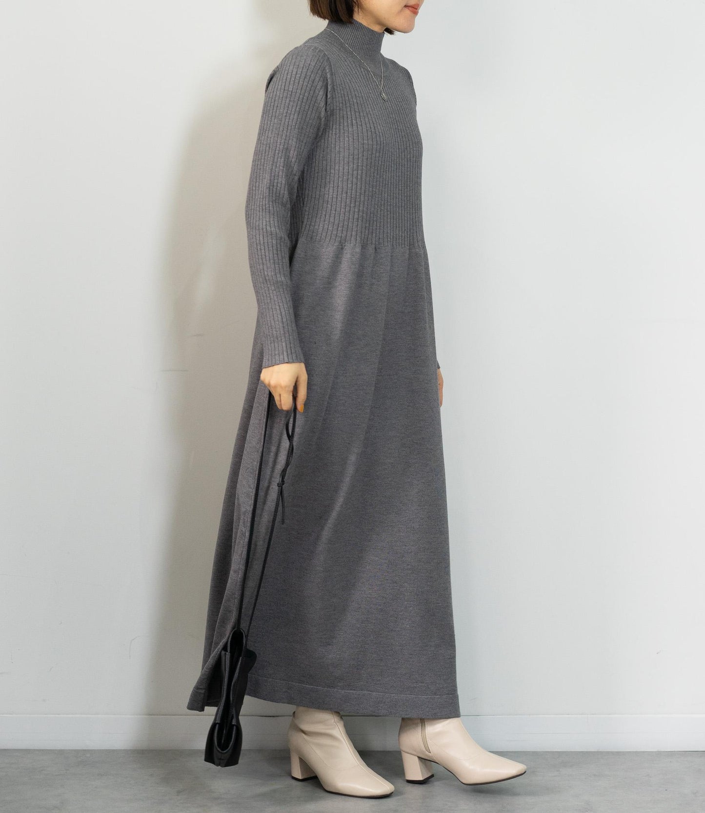 Vネックベストスリムワンピースアンサンブル