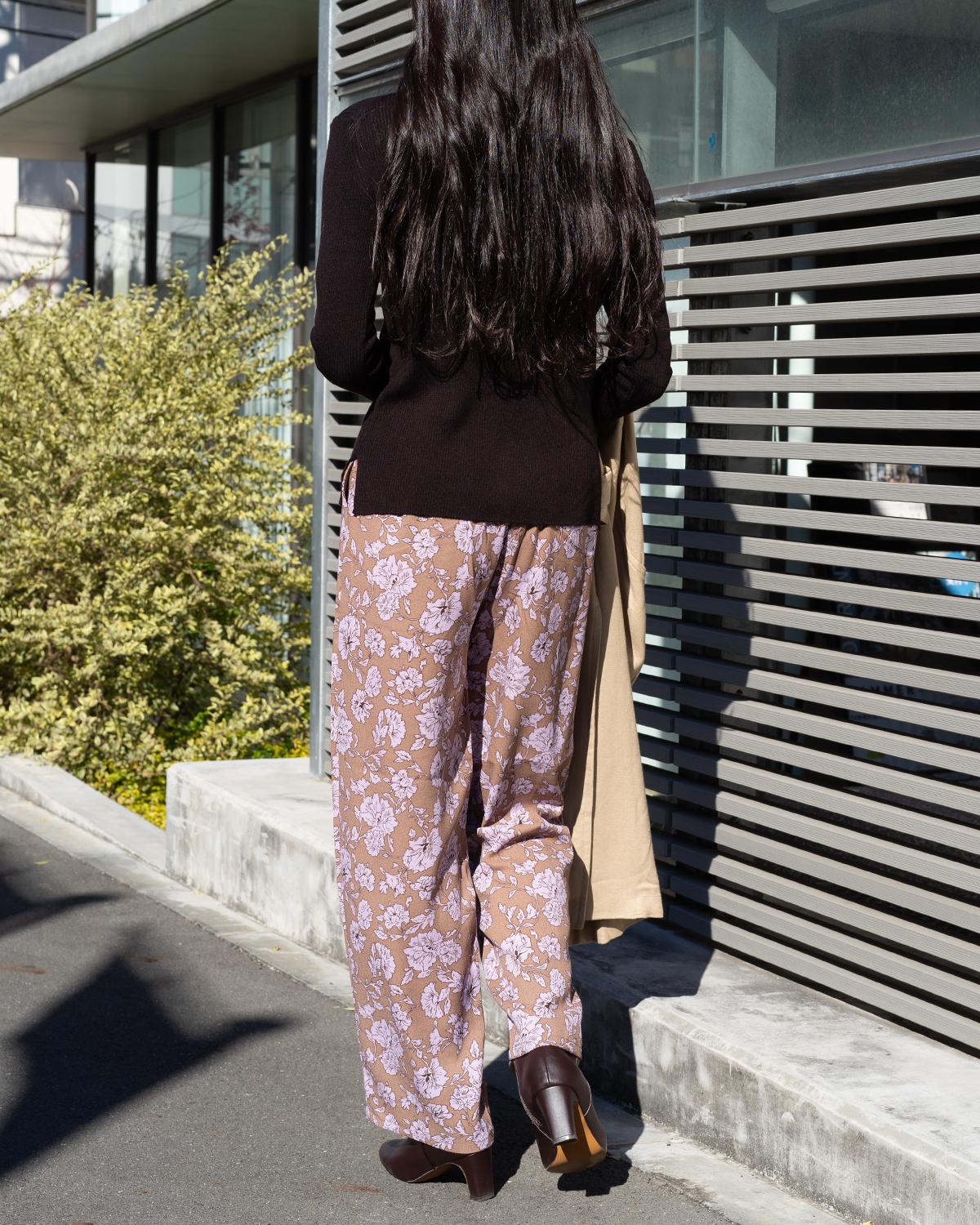 ソフトタッチタートルネックニット