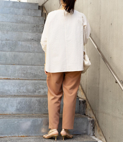 美シルエットテーパードパンツ