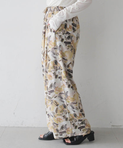 ペインティングフラワーイージーパンツ