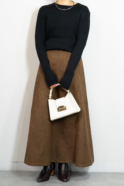 コンフォータブルスリムニット