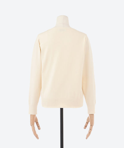 クルーネックストレートニット