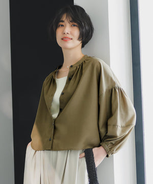 シアーテックリネンギャザーブラウス