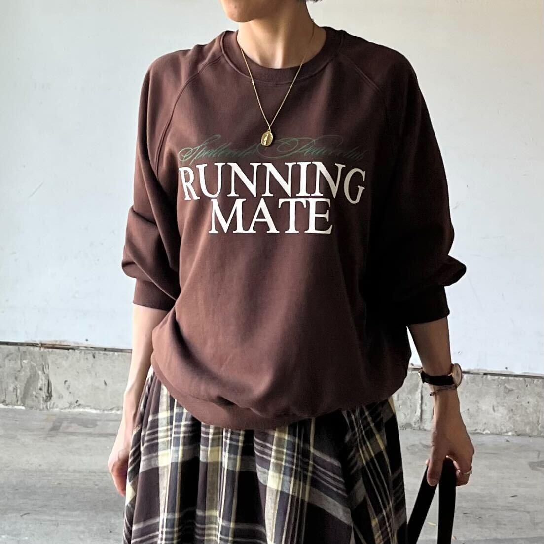 ブラウンロゴスウェット