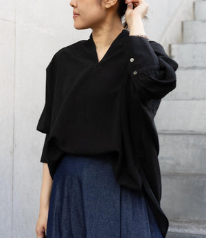 サーキュラーフレアスキッパーブラウス