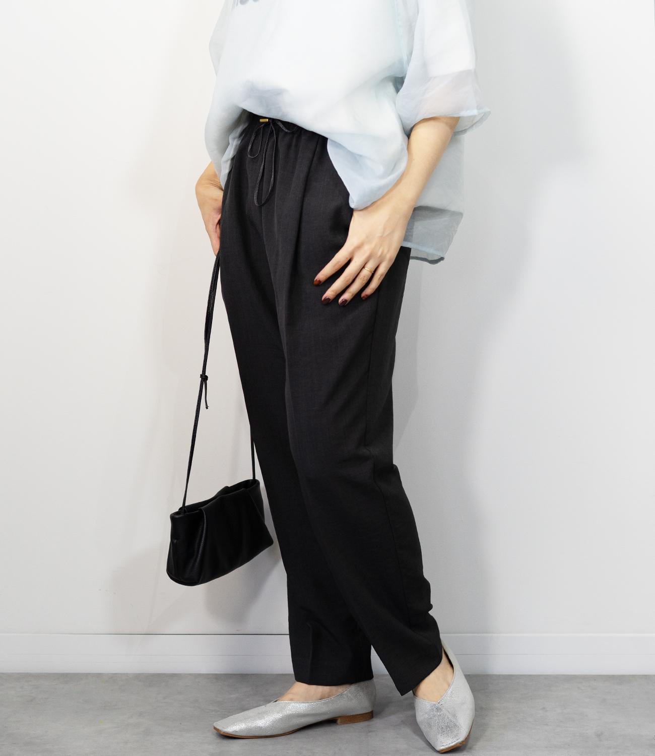 タンブラーブッチャーテーパードパンツ