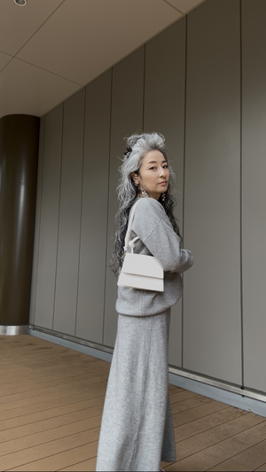 Vネックニット スカートセットアップ